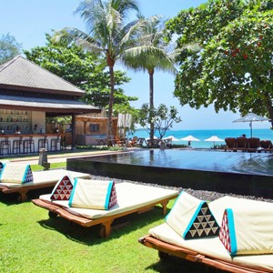 Buri Rasa Villiage - Thailand Honeymoon Packages - inifinity pool