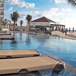 Hyatt Zilara Cancun - Mexico Honeymoon Packages - pool bay