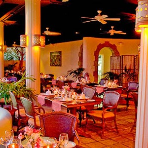 honeymoon packages St Lucia - Sugar Beach Hotel - Restaurant (1)