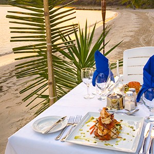 honeymoon packages St Lucia - Sugar Beach Hotel - beach dining