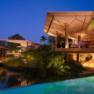 Roseward Mayakoba - Mexico wedding packages - lagoon restaurant