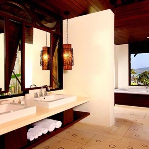 The Vijitt - Luxury Thailand Honeymoon Packages - Deluxe villa bathroom