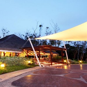 The Vijitt - Luxury Thailand Honeymoon Packages - lobby entrance