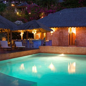 laluna resort - grenada honeymoon packages - pool restraunt