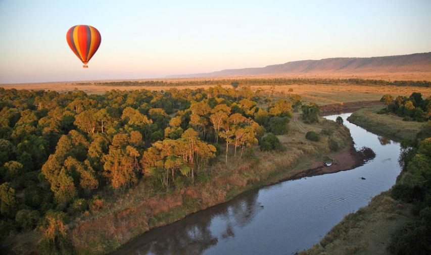 12 things do experience on your honeymoon - luxury travel blog - hot air balloon ride