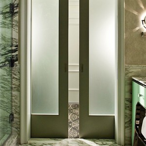Loews Regency - New York Luxury Honeymoons - bathroom