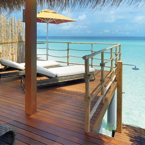 Maldives honeymoon - Constance Moofushi - Water Villa