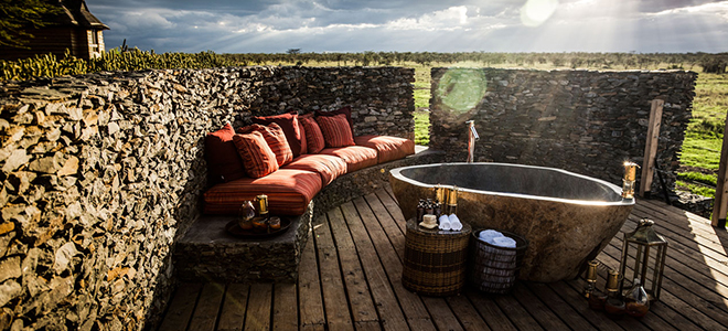 Segera Retreat - Kenya safari honeymoon - jacuzzi