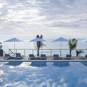 blue-diamond-riviera-maya-pool