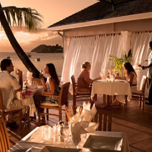 curtain-bluff-dining