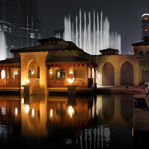 the palace downtown dubai - dubai luxury honeymoon packages - lake