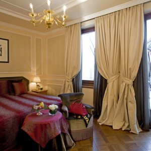 Carlton_Hotel_Baglioni_Deluxe_Room_1