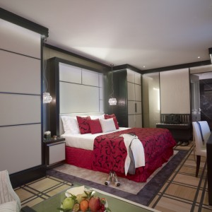 Carlton_Hotel_Baglioni_Grand_Deluxe_Room_1