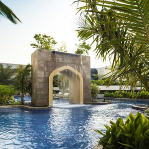 Dubai Honeymoon Packages Conrad Dubai Purobeach Urban Oasis Pool1