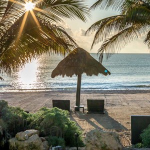 Le Reve Hotel and spa - Mexico Luxury Honeymoons - beach