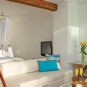 Zoetry Villa Rolandi Mujeres Cancun - Luxury Honeymoon Packages - bedroom