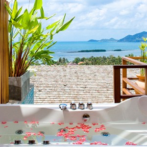 kc-resort-over-water-villas-bath