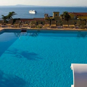 Grand Hotel La Favorita - Italy Luxury Holidays - Pool with a view