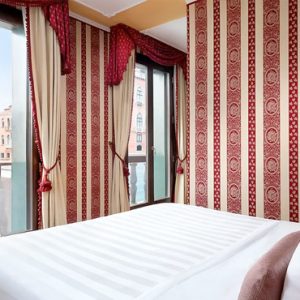 Italy Honeymoon Packages Sina Palazzo Sant'Angelo Deluxe Suites