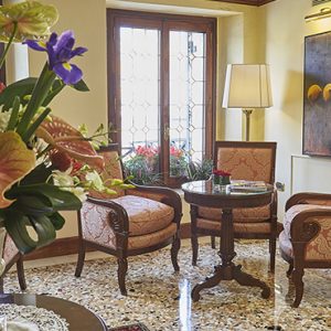 Italy Honeymoon Packages Sina Palazzo Sant'Angelo Lobby1