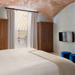 Italy Honeymoon Packages Ll Salviatino Greenhouse Suites4
