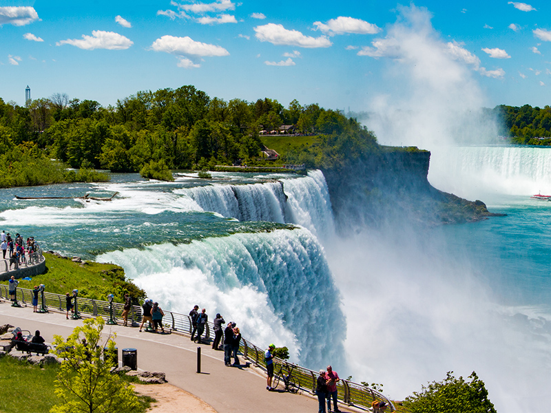 Proposal At Niagara Falls Romantic Locations To Propose
