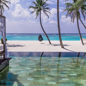 Luxury Maldives honeymoon Packages One And Only Reethi Rah Maldives Grand Sunset