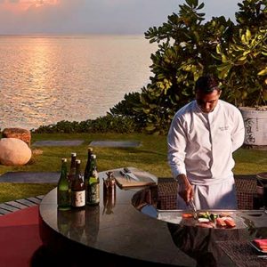 Luxury Maldives honeymoon Packages One And Only Reethi Rah Maldives Dining 2