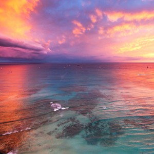 Hyatt Regency Waikiki - Hawaii Honeymoons - Sunset