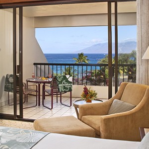 Makena Beach and Golf Resort - Hawaii Honeymoons - Premium Ocean View Room - Bedroom