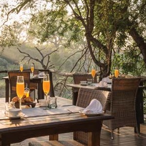 Dulini Lodge Kruger - Safari Honeymoons - Dining