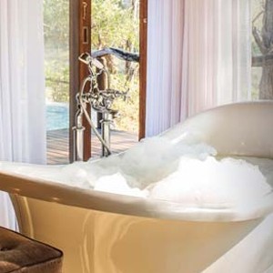 Dulini Lodge Kruger - Safari Honeymoons - Luxury Lodge - Bath