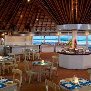 Maakana Restaurant - cinnamon dhonveli - luxury maldives honeymoon packages