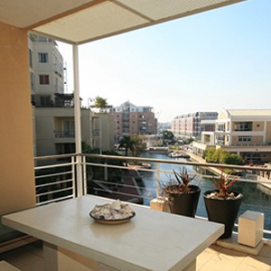 Waterfront Village Cape Town - Cape Town Honeymoon - Luxury One Bedroom Apartment - views