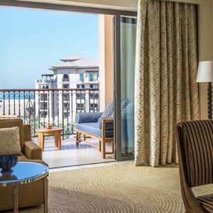 four-seasons-dubai-four-seasons-sea-view-suite