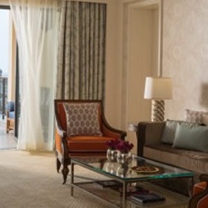 four-seasons-dubai-jumeirah-sea-view-suite