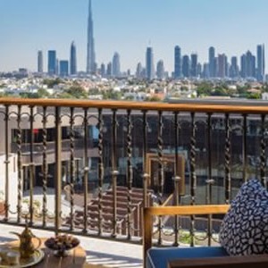 four-seasons-dubai-jumeirah-skyline-view-suite