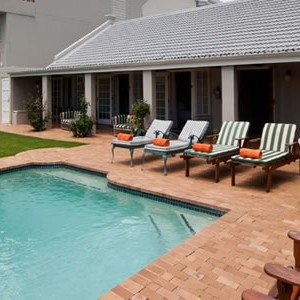 robberg-beach-lodge-garden-room-pool