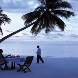 Maldives Honeymoon Packages Shangri La’s Villingili Resort And Spa Romantic Dinner On The Beach