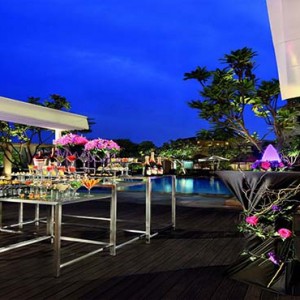Park Hotel Clarke Quay - Luxury Singapore Honeymoon packages - Cocktail setup