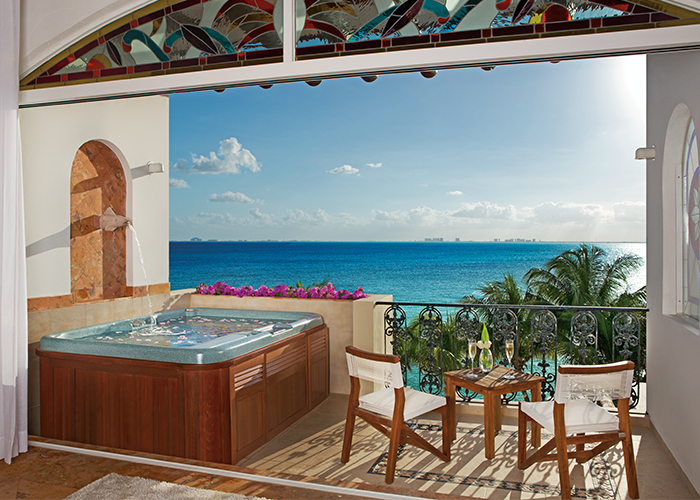 Zoetry Cancun - The worlds best bathtubs with a view - Luxury Holidays