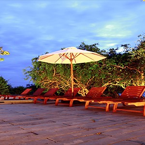 cinnamon wild yala-sri lanka honeymoon packages-deck chairs