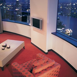 Millennium Hilton Bangkok - honeymoon dreams - king excetutive suite