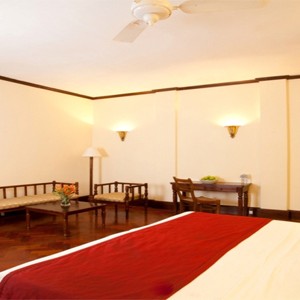 Mount lavinia hotel - sri lanka - honeymoon dreams - colonial room1