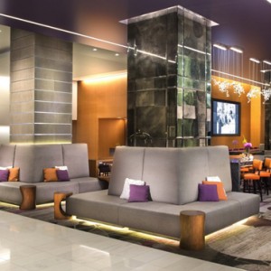 lobby 2 - Loews Hollywood Hotel - luxury los angeles honeymoon packages