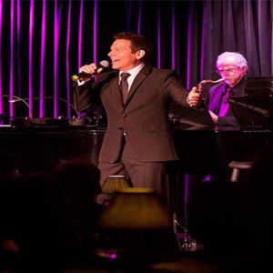 hotel-nikko-san-francisco-honeymoon-michael-feinstein-performing