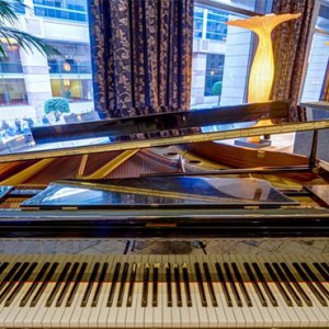 hotel-nikko-san-francisco-honeymoon-piano