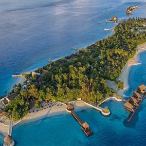 jumeriah-vittaveli-maldives-honeymoon-aerial-view-of-island