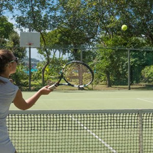 petit-st-vincent-tennis