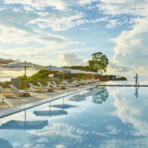 como-point-yamu-phuket-honeymoon-pool